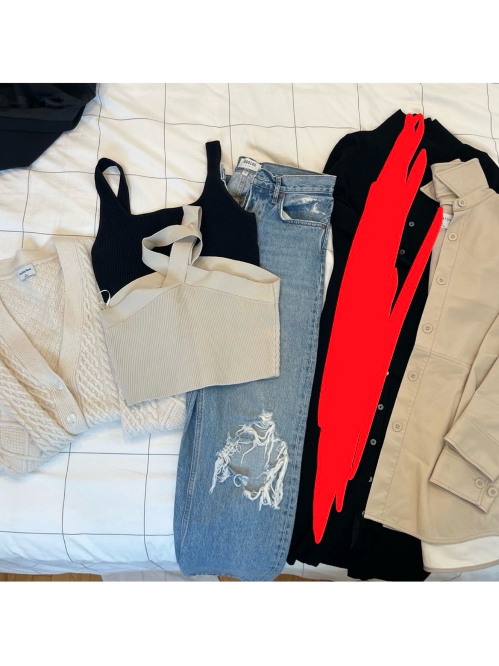 Aritzia Women’s Clothing Bundle